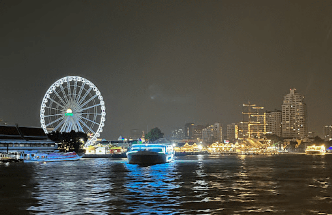 【2025曼谷跨年攻略】| 5大景點：ICON SIAM看LISA、昭披耶河遊船&Central World瘋煙火，跨年泰正點！