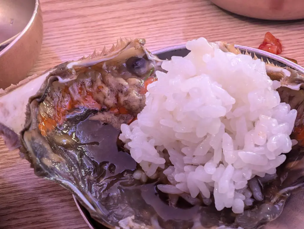 【首爾大瓦房醬蟹】| 總店/明洞店/新世界百貨店：排隊攻略、菜單差異與價格最詳細整理