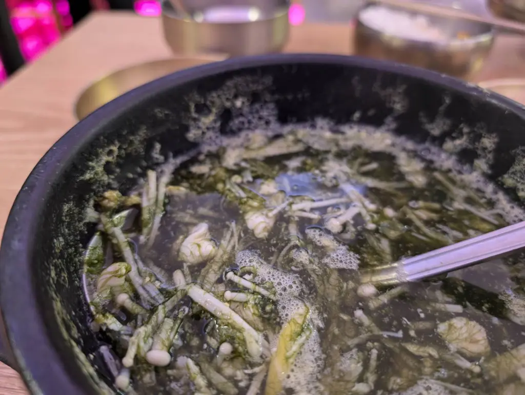 【首爾大瓦房醬蟹】| 總店/明洞店/新世界百貨店：排隊攻略、菜單差異與價格最詳細整理