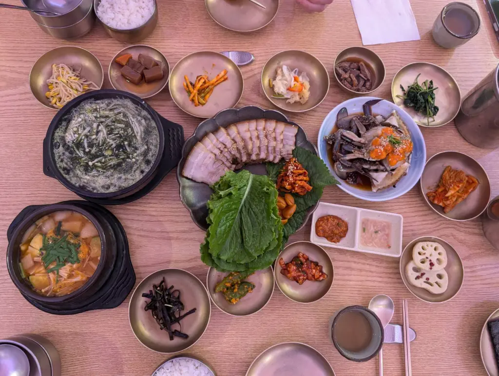 【首爾大瓦房醬蟹】| 總店/明洞店/新世界百貨店：排隊攻略、菜單差異與價格最詳細整理