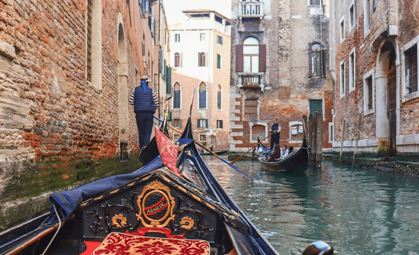 【2025義大利跨年】|羅馬/米蘭/威尼斯：跨年地點、時間&最佳看煙火地點總整理