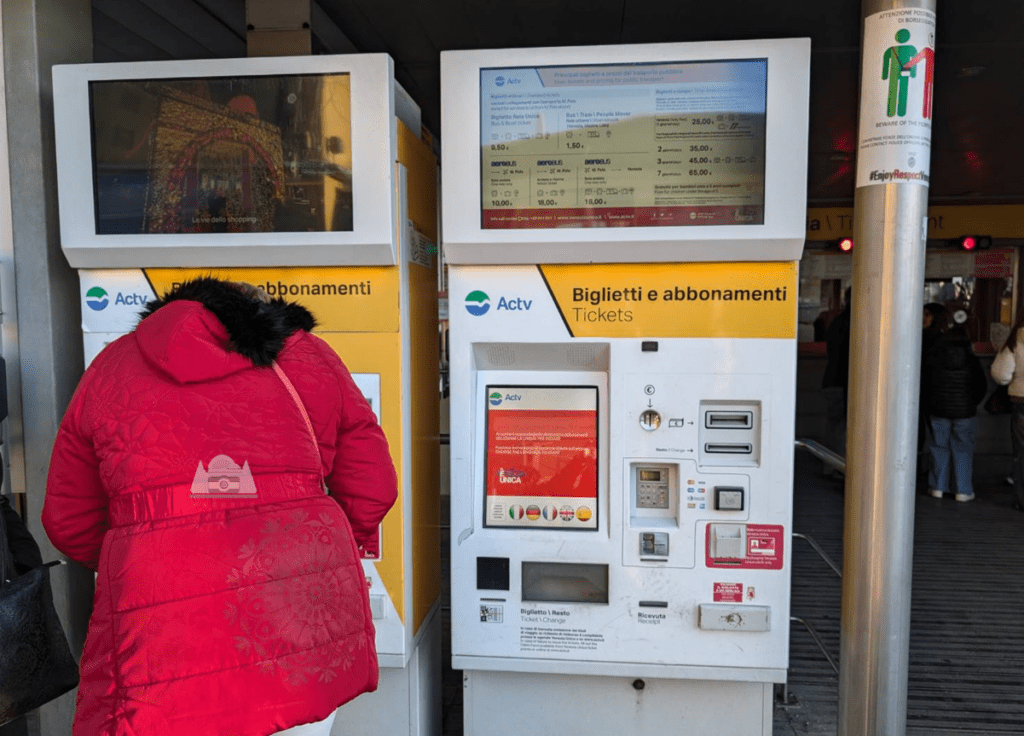 【2025威尼斯水上巴士攻略】|圖解交通：票價/買票/搭船/重點碼頭，暢遊水都