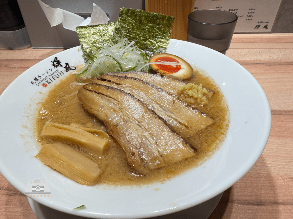 【薄野深夜美食】|輝風拉麵：湯頭超濃郁重口味的拉麵，而且又平價。