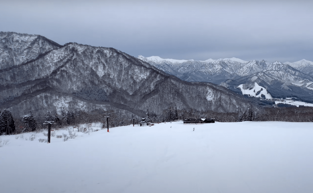 【2025越後湯則滑雪攻略】|初學者如何挑：只學半天滑雪的我，超喜歡這些滑雪場