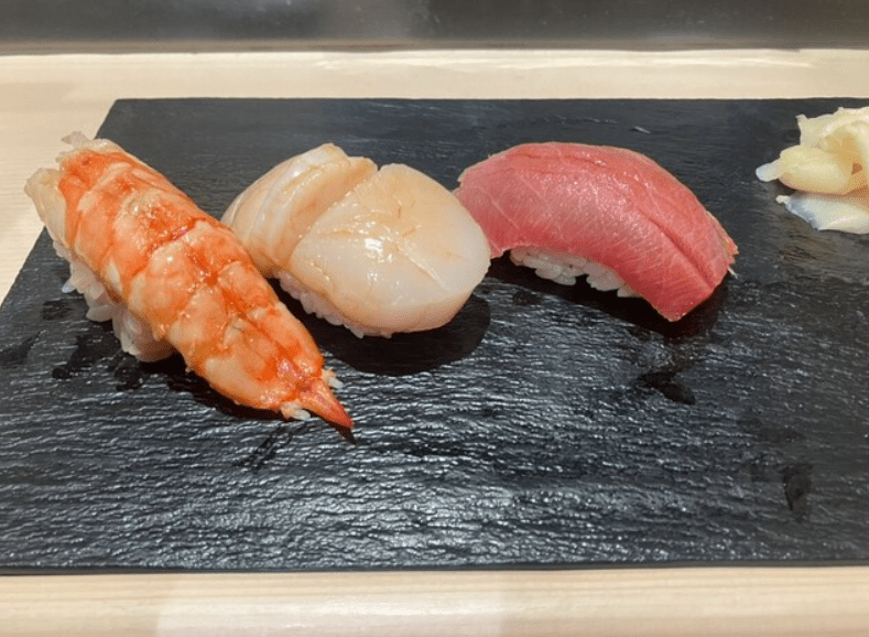 【2025新千歲機場攻略】|樓層地圖詳解：一圖逛免稅店，哆拉A夢空中樂園，看電影泡溫泉！