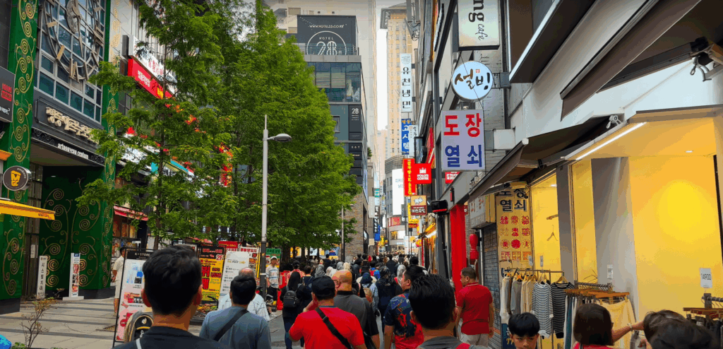 【2025明洞攻略】| 潮牌地圖10家潮牌店，男女、情侶與親子逛街路線