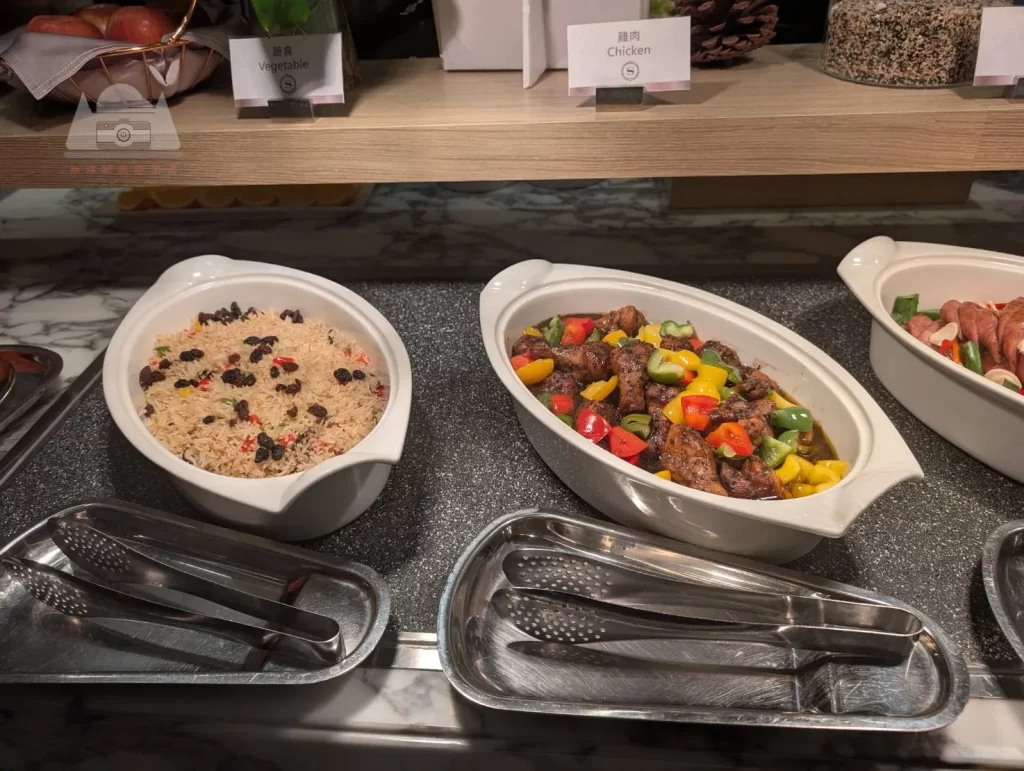 【2025桃園喜來登誠實開箱】|行政酒廊超推：房間舒適但公設不要期待