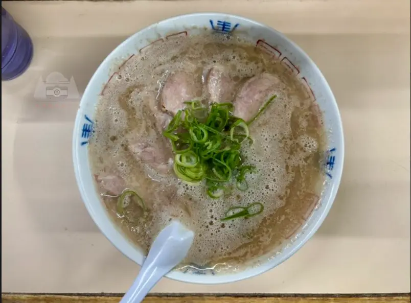 【2025福岡必吃美食】| 實測12家拉麵：口味分類&濃淡表格，看完這篇再去吃！